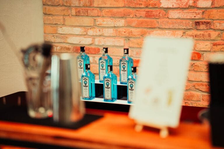Professionel bar til udlejning med bartendere og tilbehør